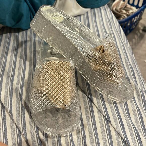 JEFFREY CAMPBELL Jelly Sandal very good condition. Never worn size 5 womans - Picture 2 of 7